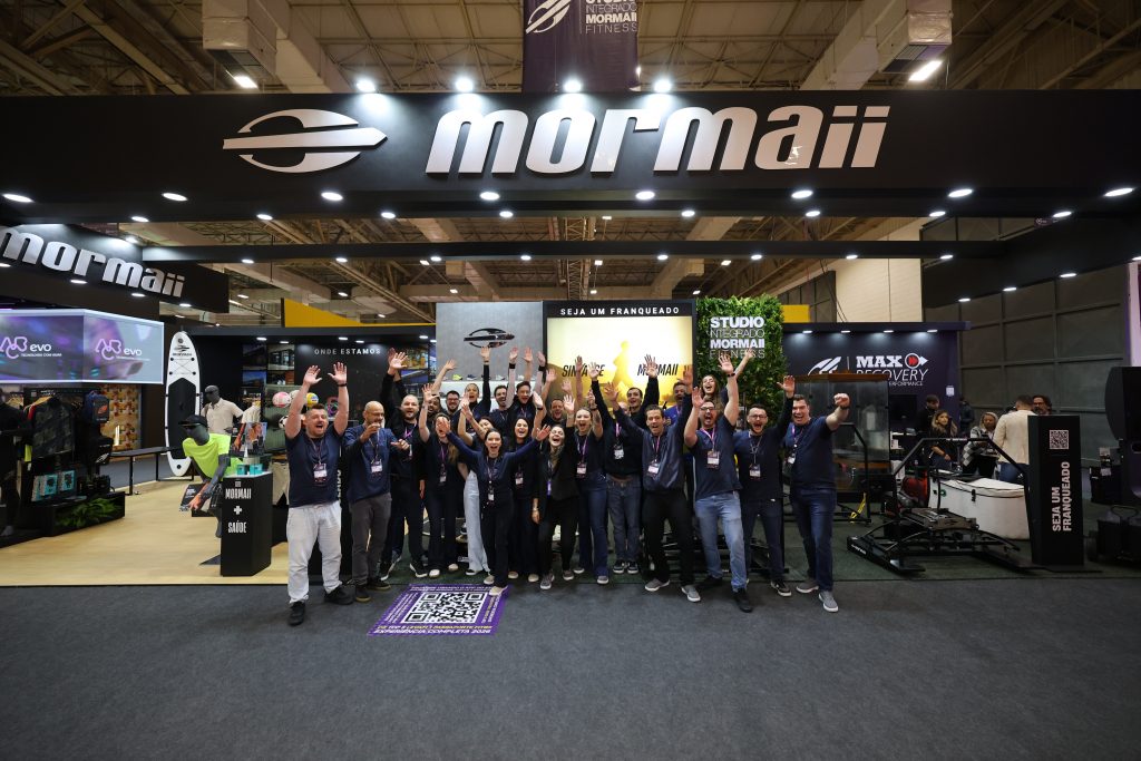 Equipe mormaii no estande na fitness brasil!