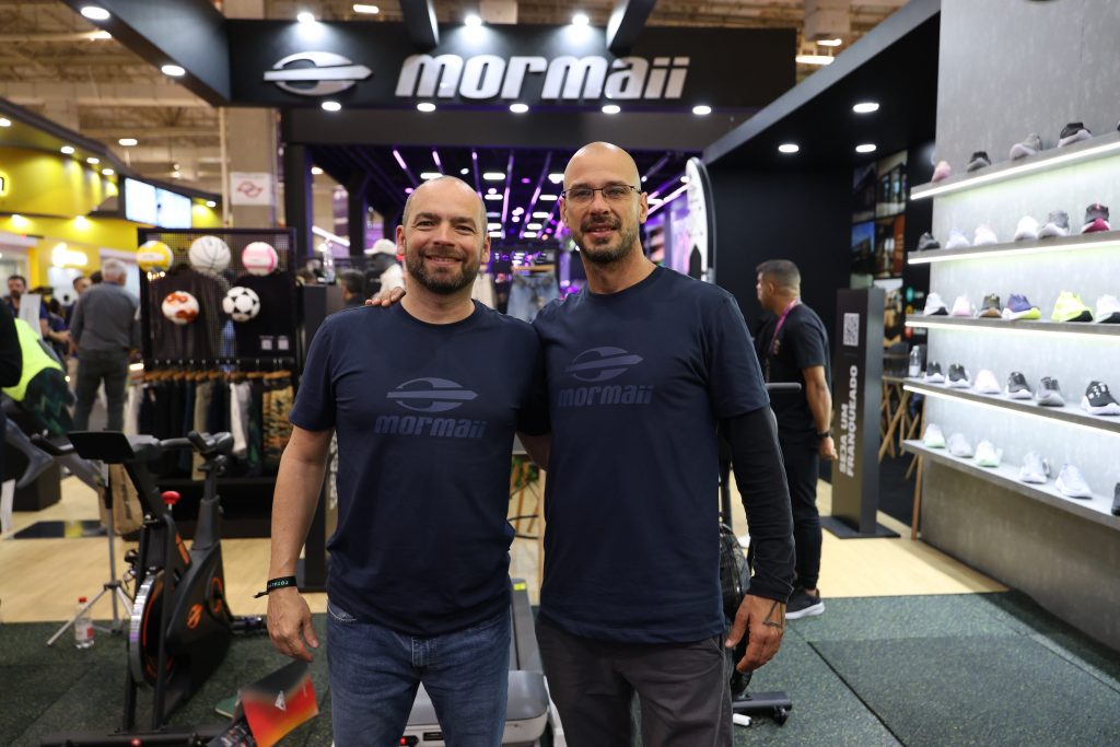 Enrico e William, respectivamente CEO e sócio da M7, que representa a Mormaii.